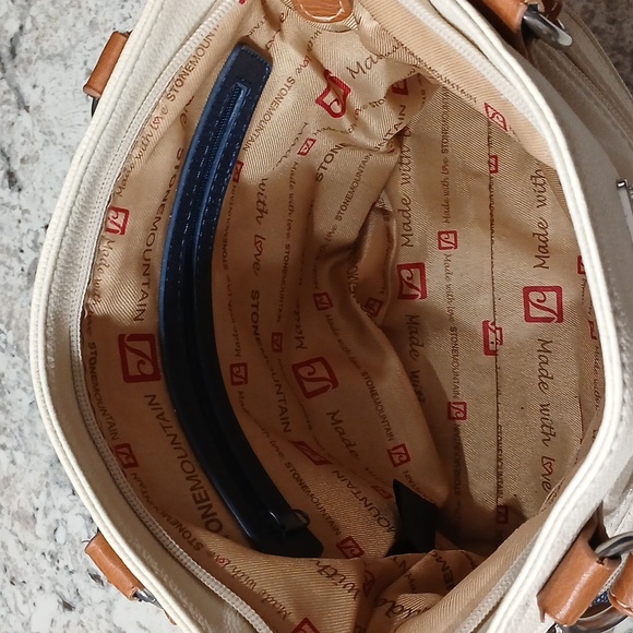 Stone Mountain USA Leather Shoulder Bag - Picture 2 of 7